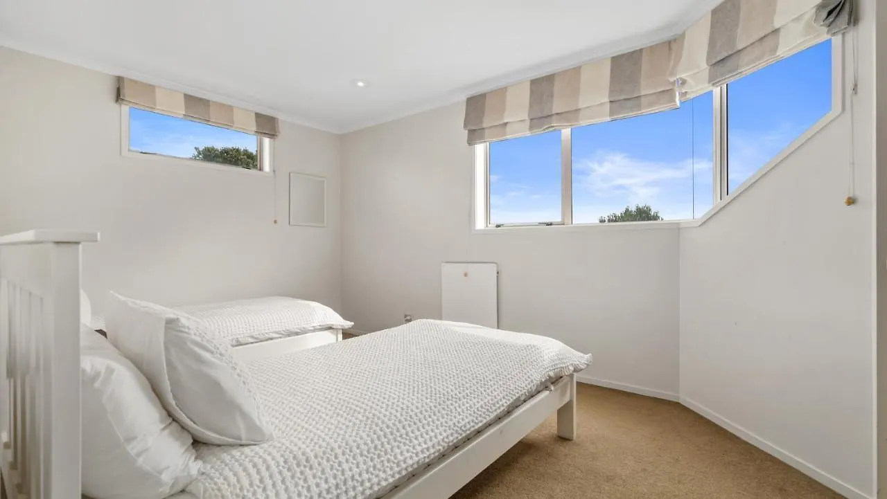 Holiday home Oceanbeach Road - Mount Maunganui Beach House Villa