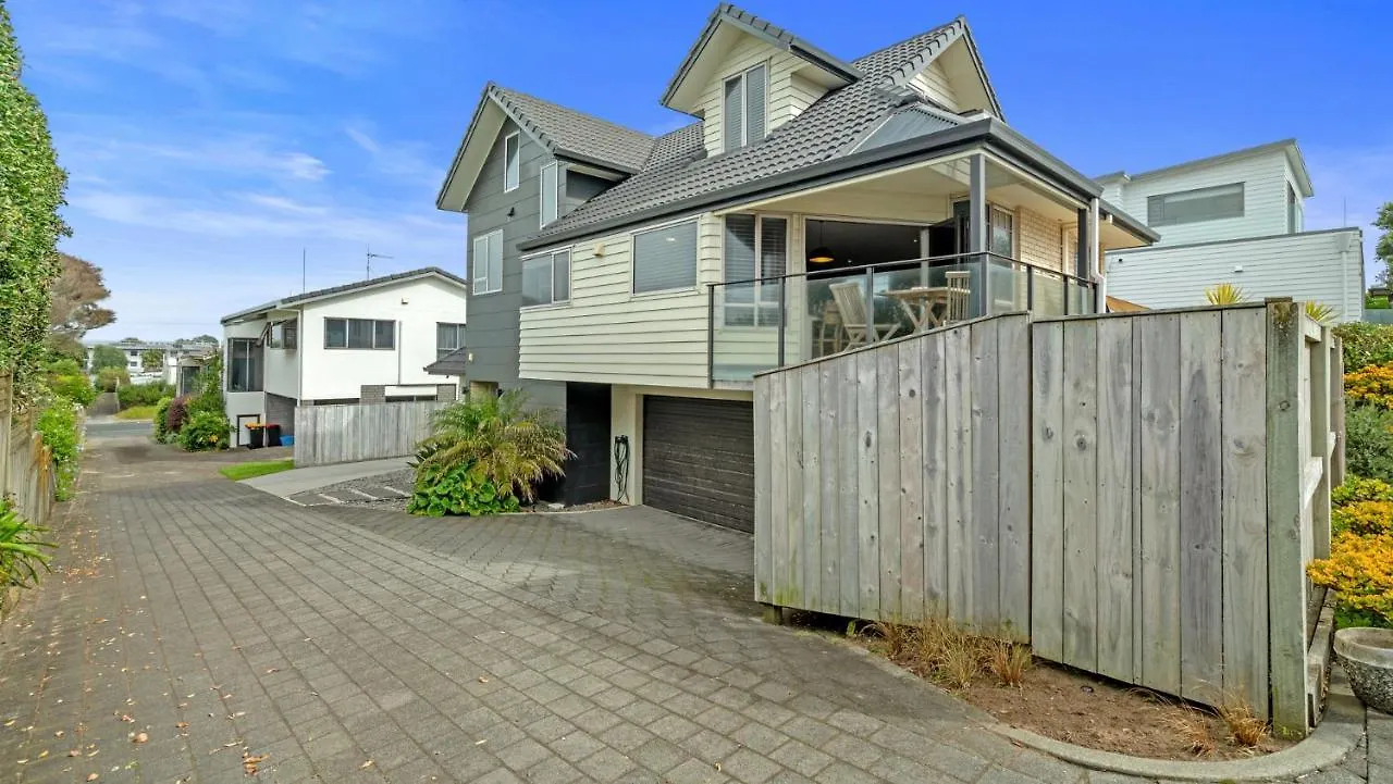 Holiday home Oceanbeach Road - Mount Maunganui Beach House Villa New Zealand