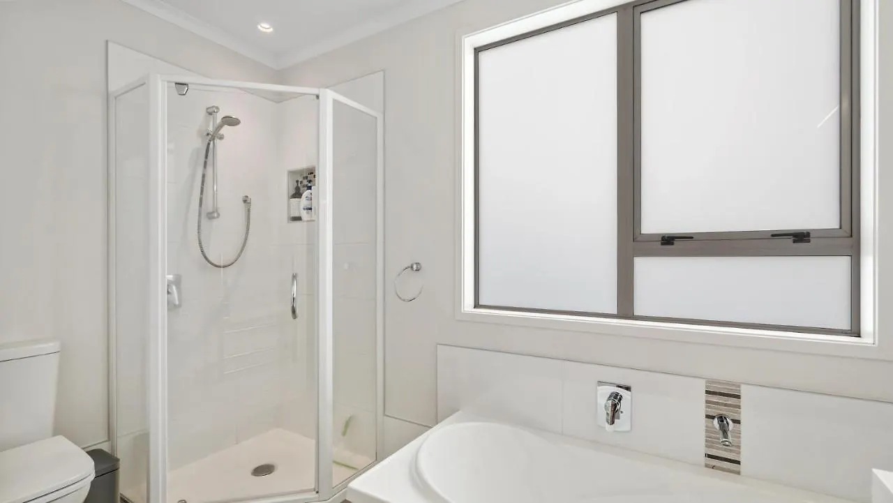 Oceanbeach Road - Mount Maunganui Beach House Villa